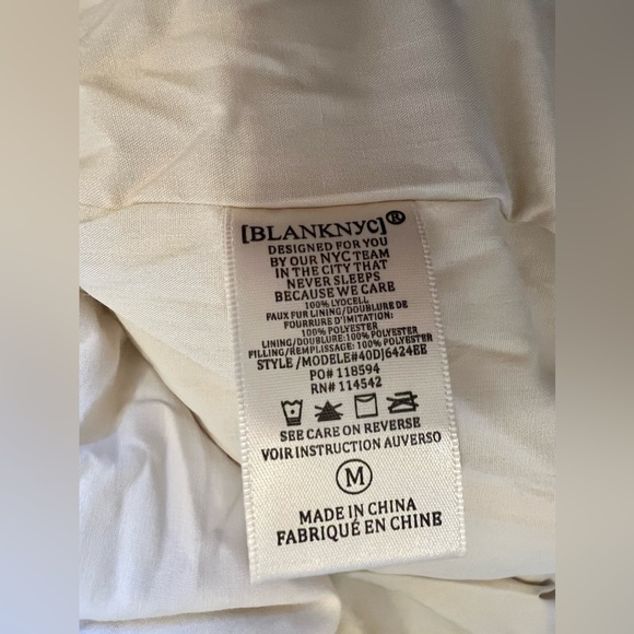 🌈NWT Blank NYC  Womens Faux Fur Trim Quilted Puffer Jacket Medium retail $148 - Picture 13 of 13